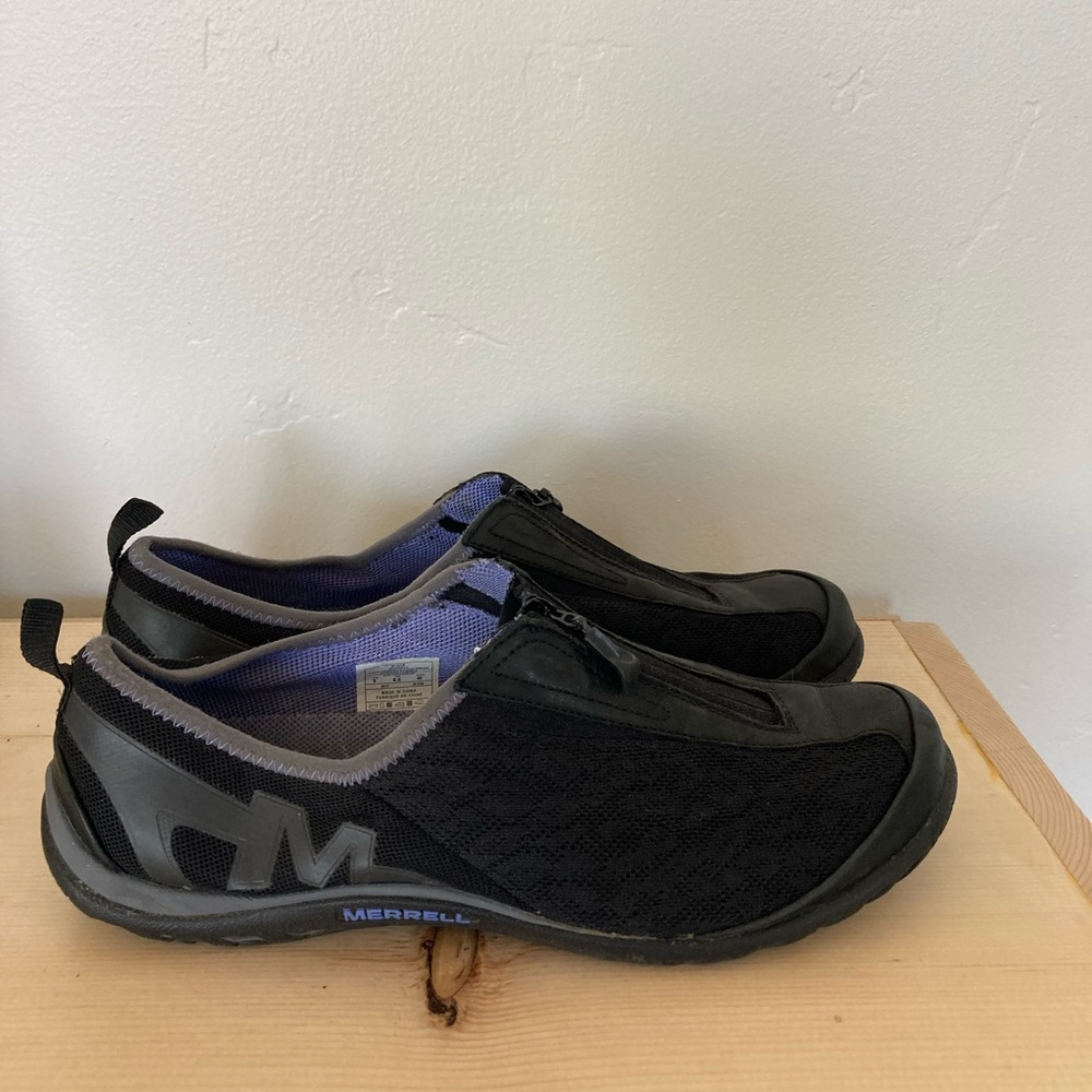 Merrell Water Shoes Size 9